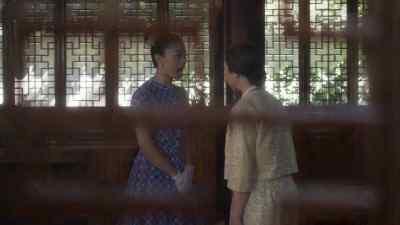 I don't wanna be
with a rich boy. - Awkwafina is Nora From Queens