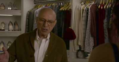 I don't wanna drive
down the street - The Kominsky Method