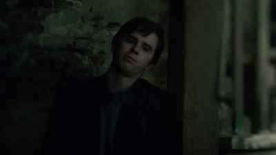 I don't want to hurt you. - Bates Motel