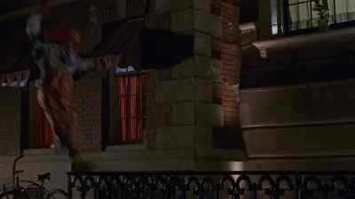 - I don't want to talk to you. - Shakes the Clown