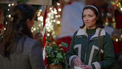 I don't want to
get my *opes up. - Trading Up Christmas
