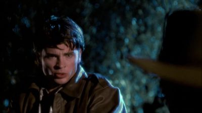 I don't want trouble.
Just cutting through your field. - Smallville