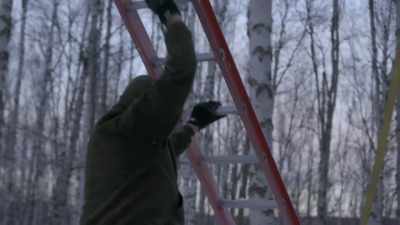 I don't want to winch
from a horizontal - Life Below Zero: Next Generation