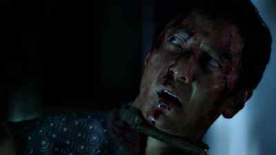 (door shuts) - Into the Badlands