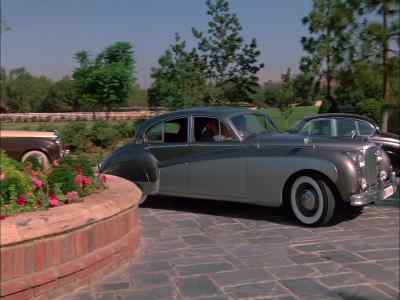 - Ernest? Derek?
- He's all right, Pauline. - Murder, She Wrote