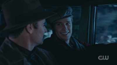 - I expect better than that.
- [laughs] - The Waltons' Homecoming
