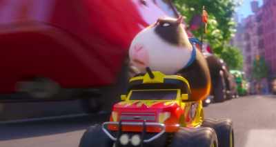 I had eyes on the package - The Secret Life of Pets 2