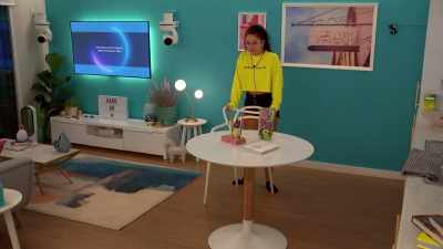 I feel, at the table,
it's super professional, - The Circle