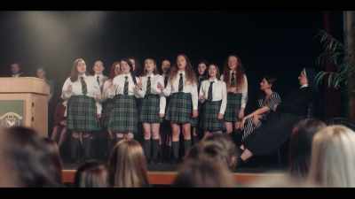 ♪ I feel it in my fingers ♪ - Derry Girls