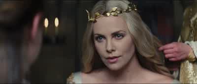 I feel it there. - Snow White and the Huntsman
