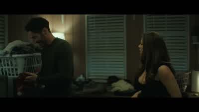 I feel kind of weird. - Tell Me Lies