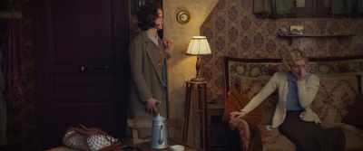 - I feel like ending it all!
- You're crazy. - The Crime Is Mine