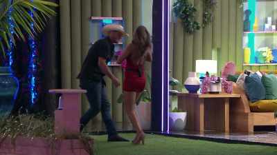 I FEEL LIKE EVERYTHING THAT'S
HAPPENED IS THE REASON WHY I'M - Love Island
