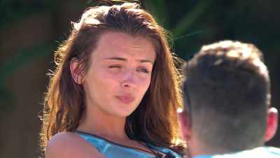 ‐I feel, like,
I need to do that.
‐KADY: Everyone, like, - Love Island