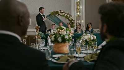 I feel like
I'm the lucky one-- - The Groomsmen: First Look