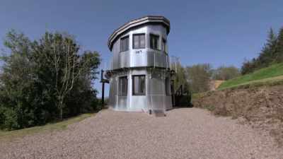 -- I feel like the whole house
is maybe underneath - Extraordinary Escapes with Sandi Toksvig