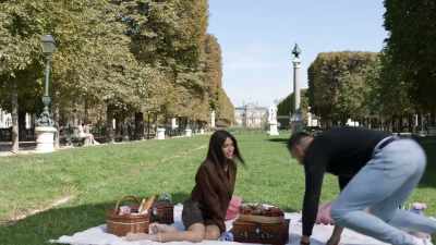 I feel like today's date
is really important - Love Trip: Paris