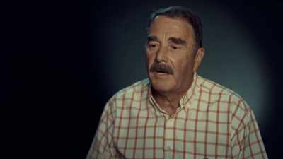 I fell out with my parents
and my dad at that point, - Williams & Mansell: Red 5