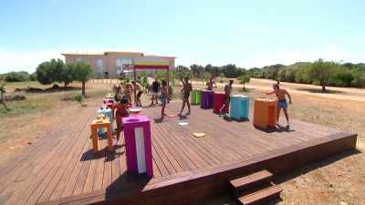 I felt like I was a baby bird - Love Island