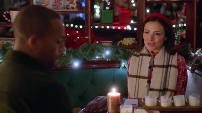 I figured a journalist might
be more attuned to details. - Trading Up Christmas