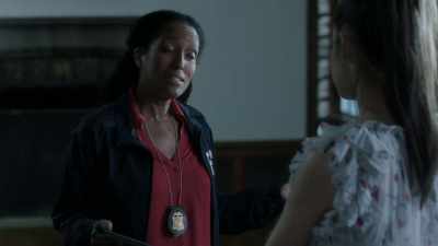 I find it really hard to believe
they left you behind-- - Pretty Little Liars: The Perfectionists