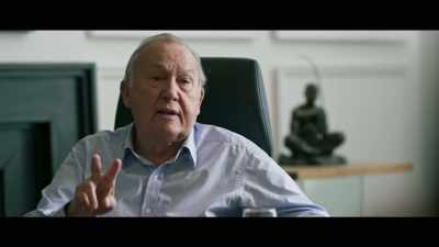 I fired at least two senior
executives because of that. - Steinheist