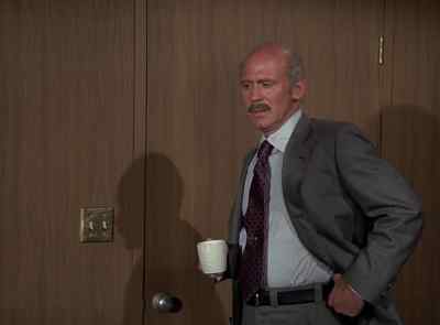 FLIGHT COM:
It looks good at NASA One. - The Six Million Dollar Man
