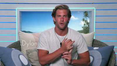 >> I FLOW WE WENT ON A DATE
TOGETHER, ONE-ON-ONE AND THAT - Love Island