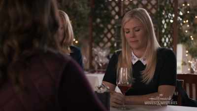 I followed outside uh,
into the vineyard, - Chronicle Mysteries: Vines that Bind
