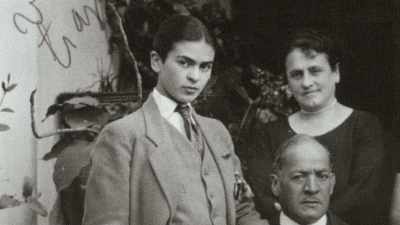 I followed the Cachuchas everywhere - Frida