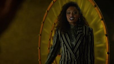 I found it, I found it--
Ray's coin. - DC's Legends of Tomorrow
