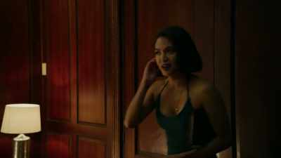 - I found the conclave.
- Can we get a bug in the room? - Almost Paradise
