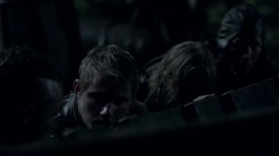 (Frightened screaming and panic) - Vikings