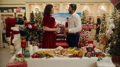 I fully support encouraging
kids to be creative, - Mom's Christmas Boyfriend