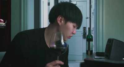 I get a headache when I do,
so it gets in the way. - Burn the Stage: The Movie