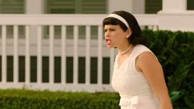 I get my fingers lifted for me! - Three Busy Debras
