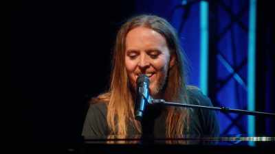 ♫ I get freaked out by churches - Tim Minchin: Back