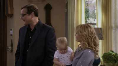 I get to hang out
with everybody for a whole day, - Fuller House