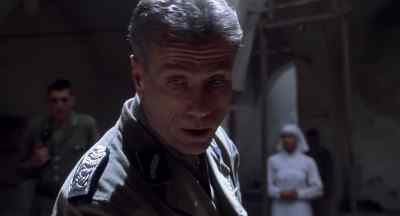- I get no help from these people.
- Telephone. - The English Patient