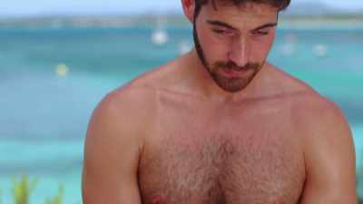 I go for girls
with personality, - Love Island