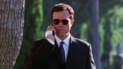 Go.
He flew a helicopter? - Chuck