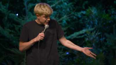 I go, "Hey, how's it going?" - Mae Martin: SAP