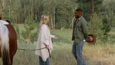 I was gonna come down,
say merry christmas, - Mistletoe in Montana