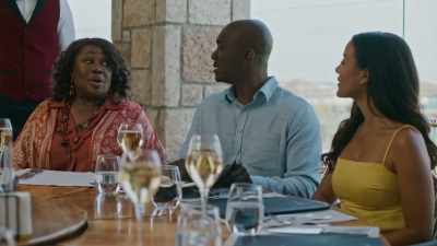 I was gonna wait
till after dinner to tell you-- - The Groomsmen: First Look