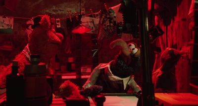 What's going on in there - The Great Muppet Caper