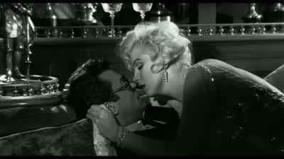 I got a funny sensation in my toes. - Some Like It Hot