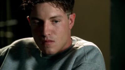 I got an extra burger. - Prison Break