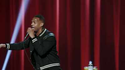 ♪ I got broads in Atlanta ♪ - Marlon Wayans: Woke-ish