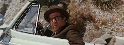 I got to get out of here. - It's a Mad Mad Mad Mad World