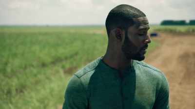 I got to get paid,
40 hours, her money. - Queen Sugar